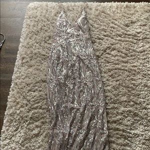 Gorgeous formal/prom dress- never worn